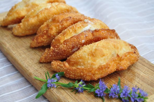 Fried Pastry With Chicken (Pastel Frito de Frango) Recipe